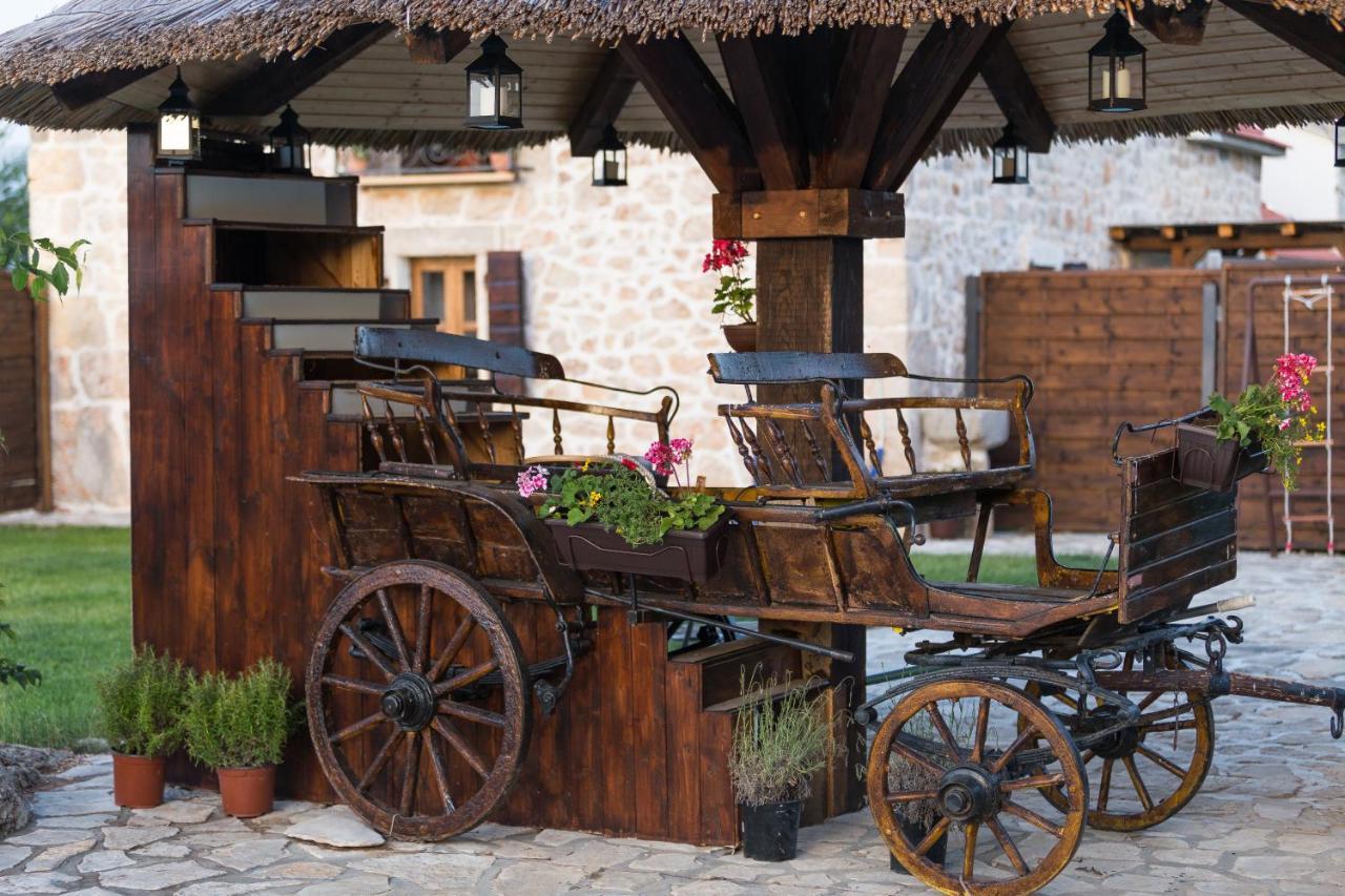 Kuca Za Odmor Joko I Jeka Bogatić Exterior foto