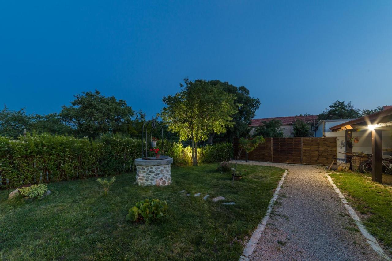 Kuca Za Odmor Joko I Jeka Bogatić Exterior foto